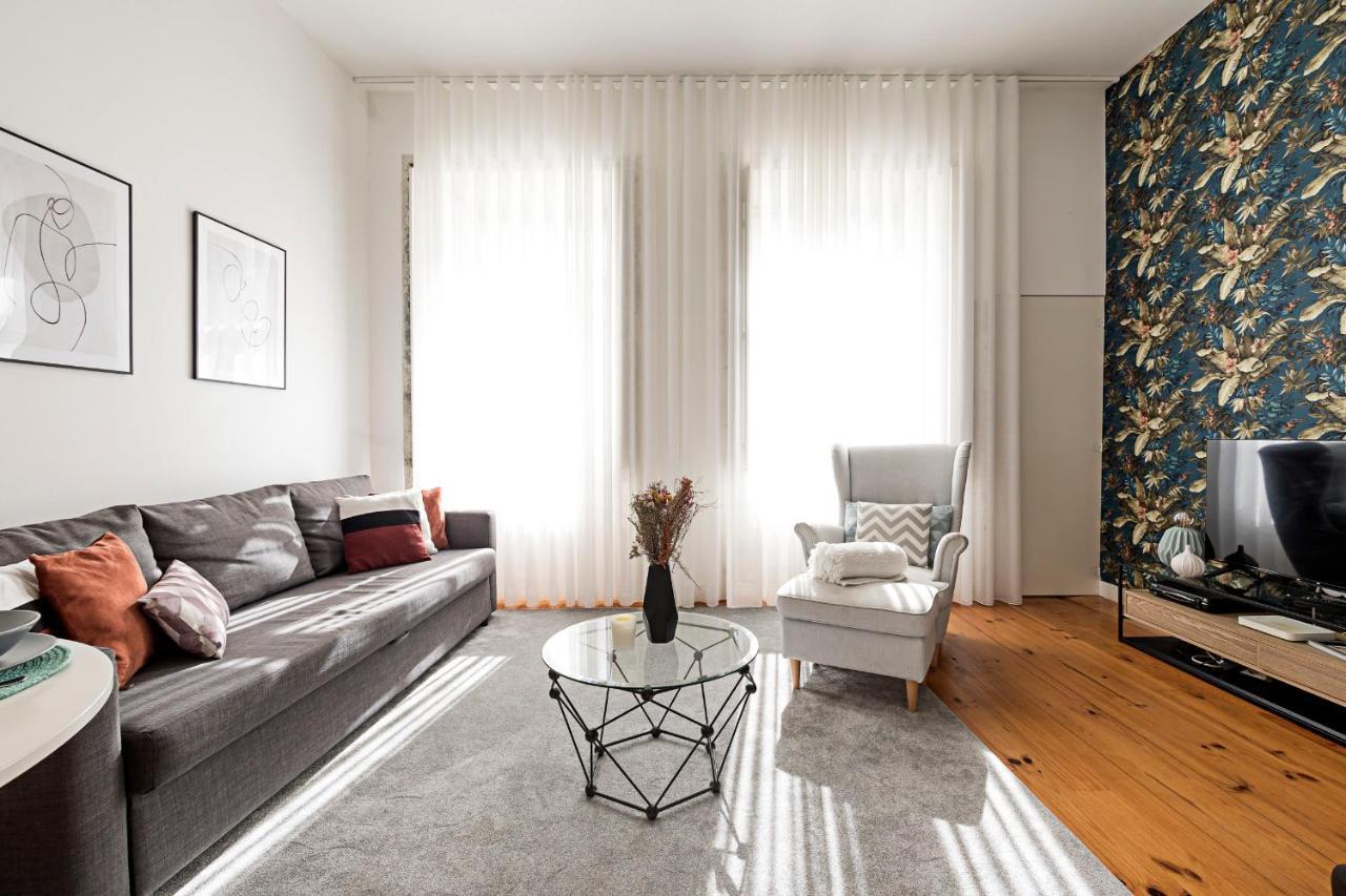 Lovelystay - Cativo Studio Downtown By Metro Station Porto Dış mekan fotoğraf