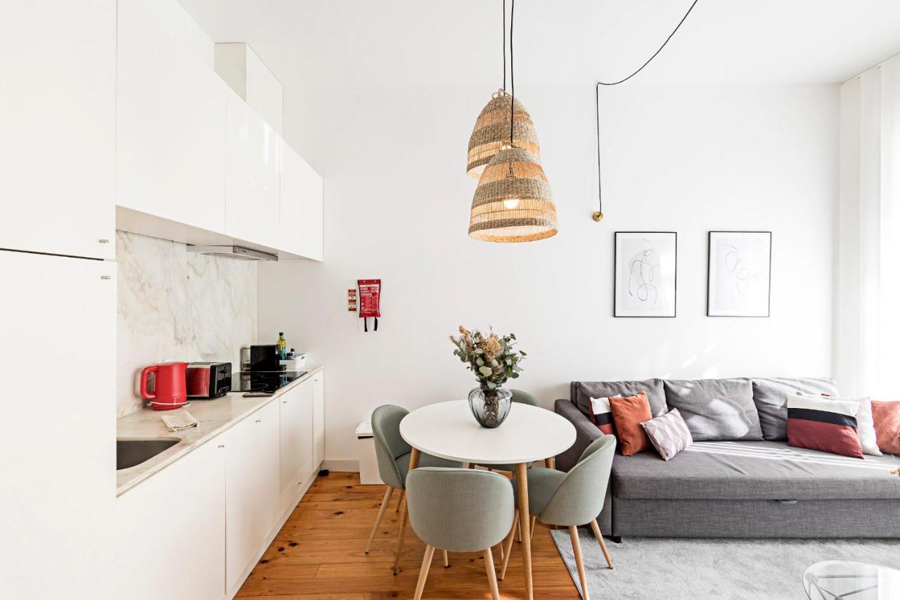 Lovelystay - Cativo Studio Downtown By Metro Station Porto Dış mekan fotoğraf