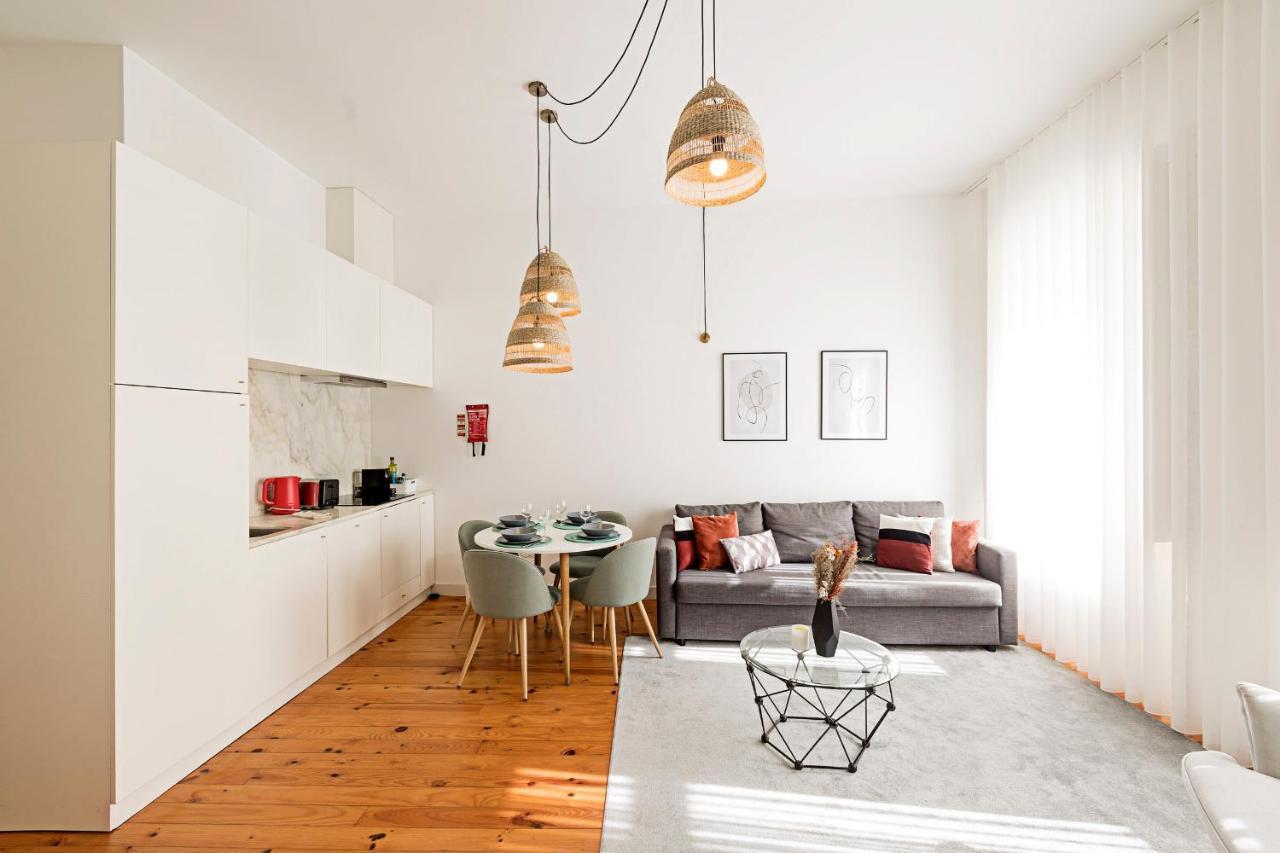 Lovelystay - Cativo Studio Downtown By Metro Station Porto Dış mekan fotoğraf