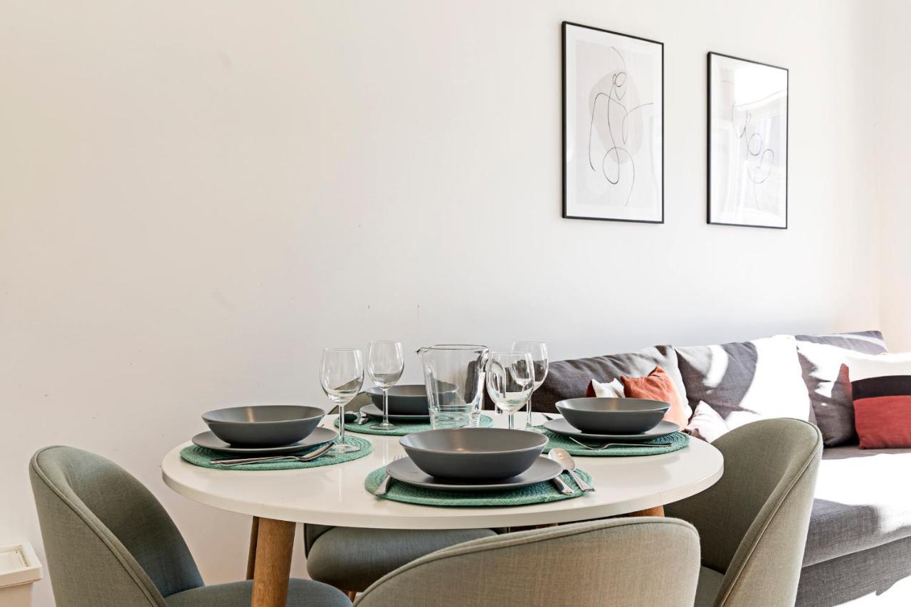 Lovelystay - Cativo Studio Downtown By Metro Station Porto Dış mekan fotoğraf